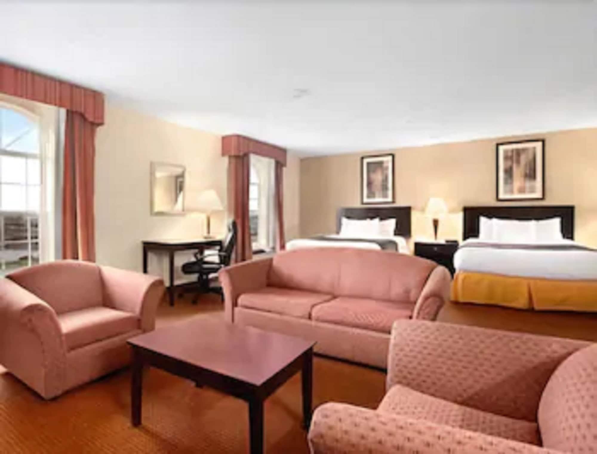 Hotel Ramada by Wyndham Elizabethtown Zewnętrze zdjęcie